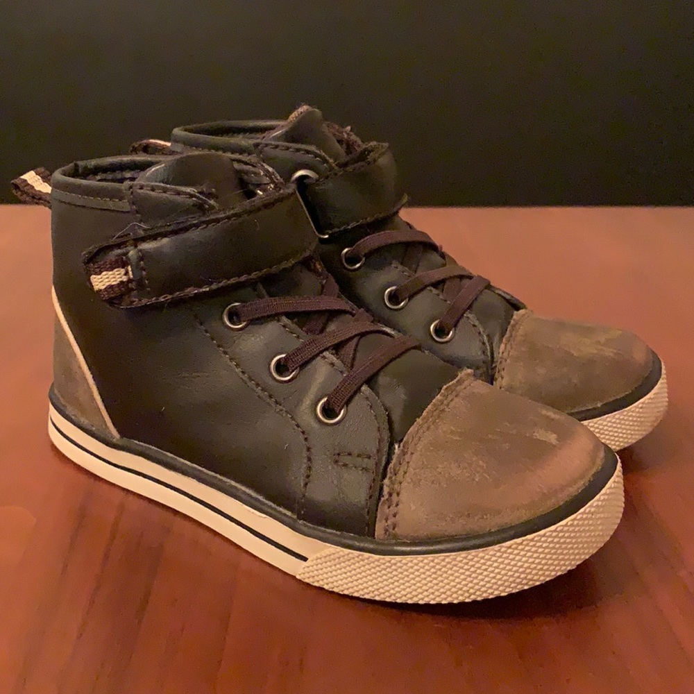 Cherokee, boys size 11, boots, elastic laces velcro hook loop closure